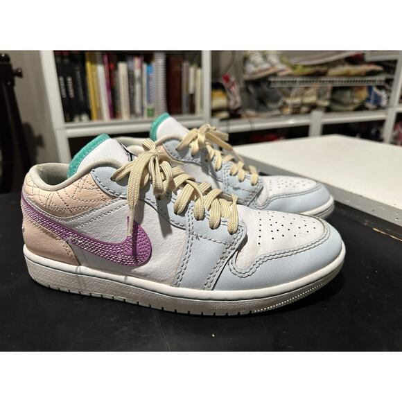 Nike Air Jordan 1 Low 'Multi Color Sashiko' Women's Sz 9 - FV3623-151 - Picture 1 of 8